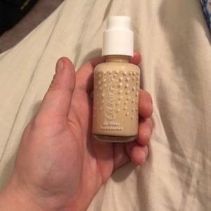 Colourpop foundation, in the shade Light 45